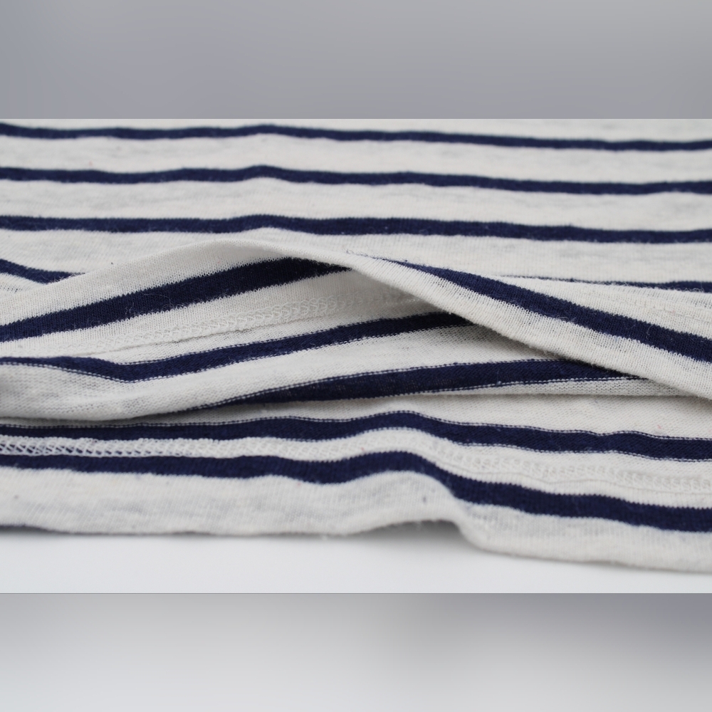 Navy & Gray Striped Modest Crop Tee – Size XS - Picture 6 of 6